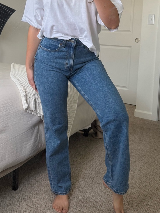 Abercrombie & Fitch Denim - NWT Abercrombie & Fitch 90’s Relaxed curve love jeans short W25